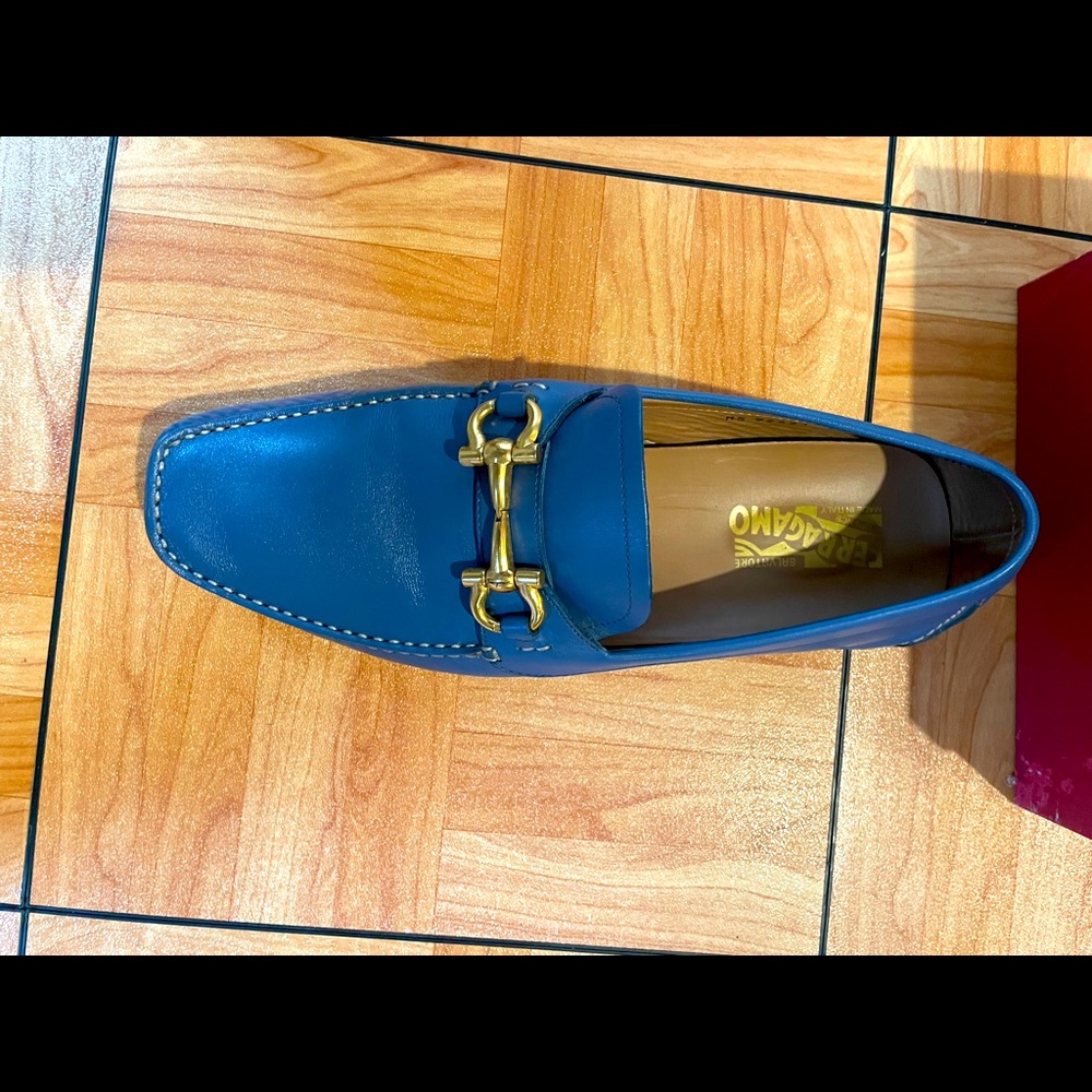 Salvatore Ferragamo Drivers Size 9 EE